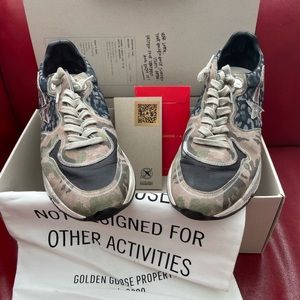 GOLDEN GOOSE DELUXE BRAND RUNNING SOLE SNEAKERS IN LEO DENIM WITH CAMOUFLAGE